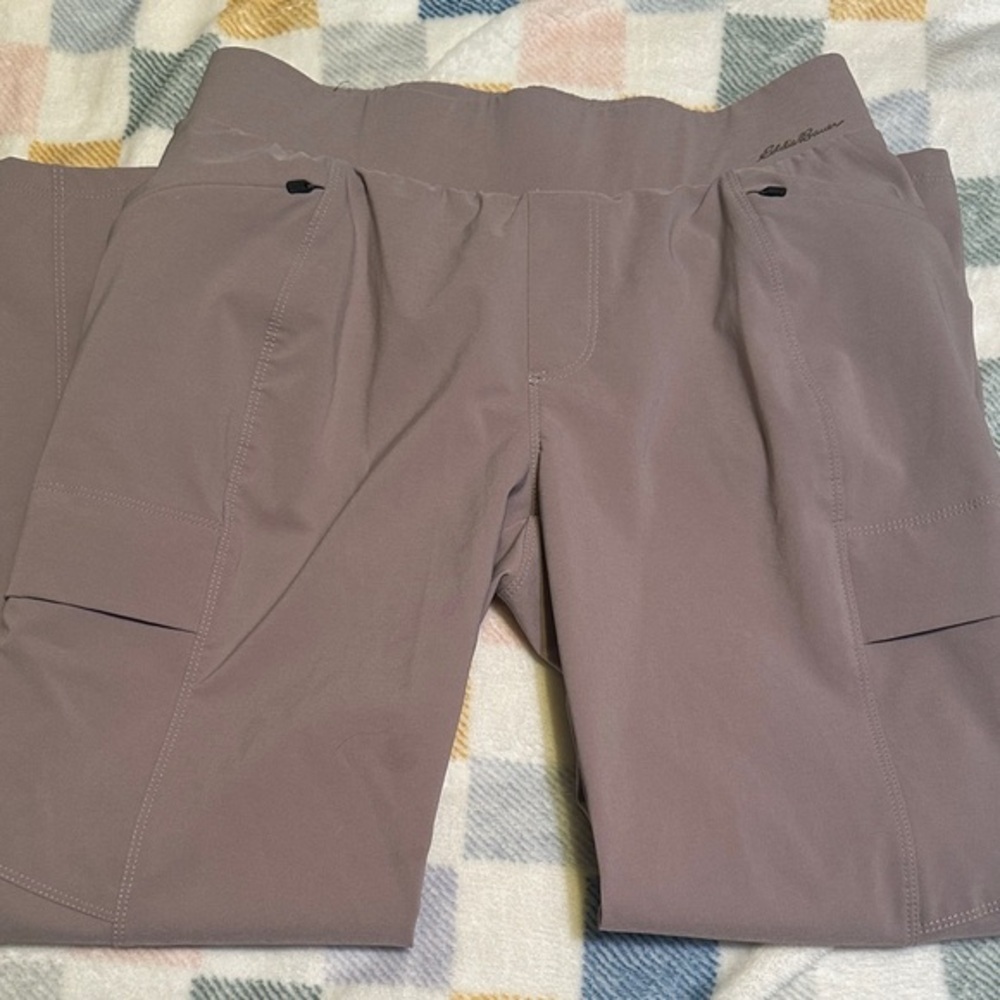 Eddie Bauer Women's Taupe Performance Capri Pants size 0